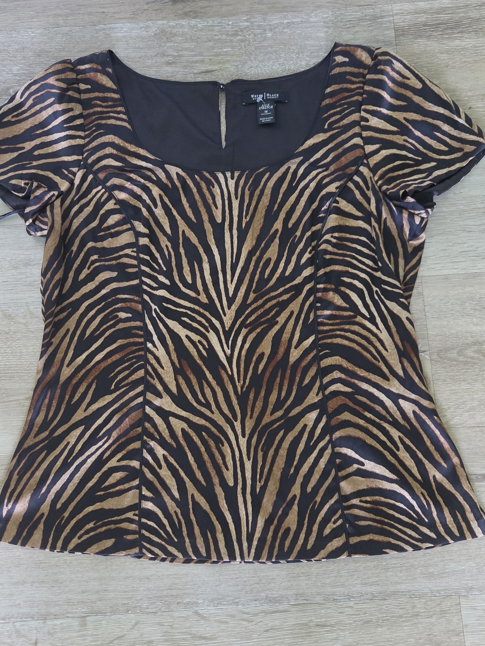 White House Black Market 95% Silk Stretch Blouse Top Size 14 Zebra Animal Print